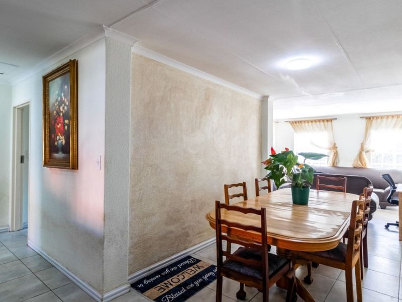 2 Bed Townhouse for Sale – Stylish, Secure & Pet-Friendly Living! - Photo 10