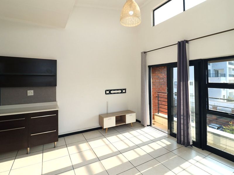 1 Bed Flat for Sale – Modern, Secure & Pet-Friendly! - Photo 5