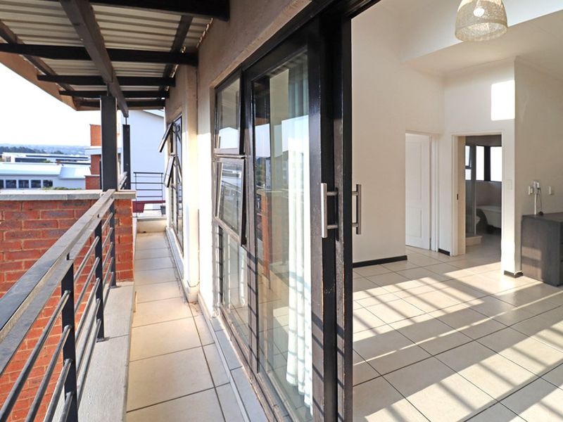 1 Bed Flat for Sale – Modern, Secure & Pet-Friendly! - Photo 1