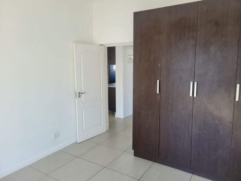 2 Bed Flat for Sale – Spacious, Modern & Secure Living! - Photo 8