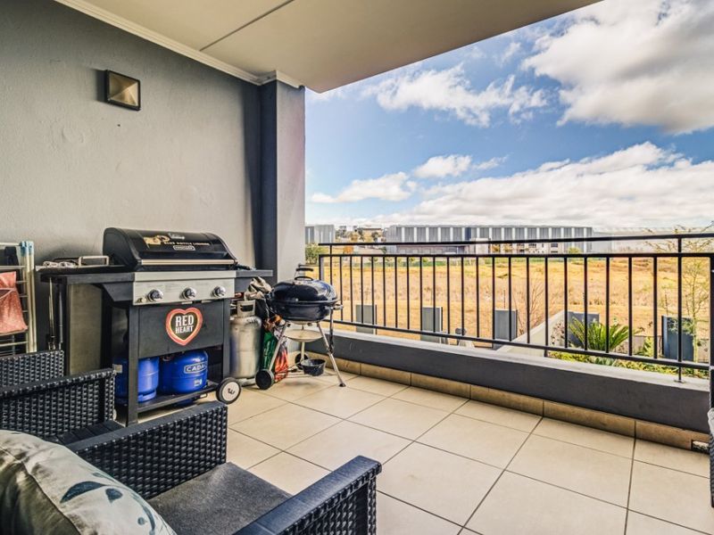 3 Bed Townhouse for Sale – Modern Living in a Secure Lifestyle Estate! - Photo 4