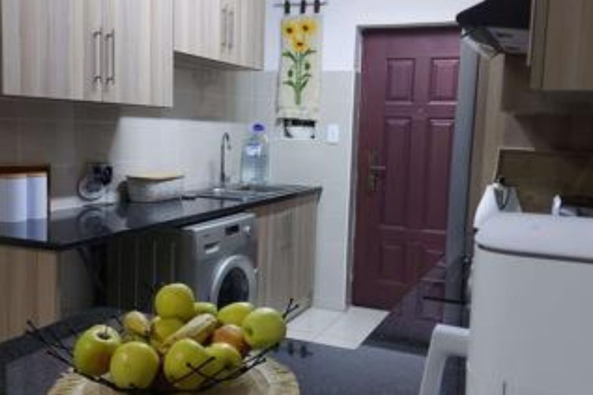 2 Bed Townhouse for Sale – Modern, Secure & Stylish Living! - Photo 5