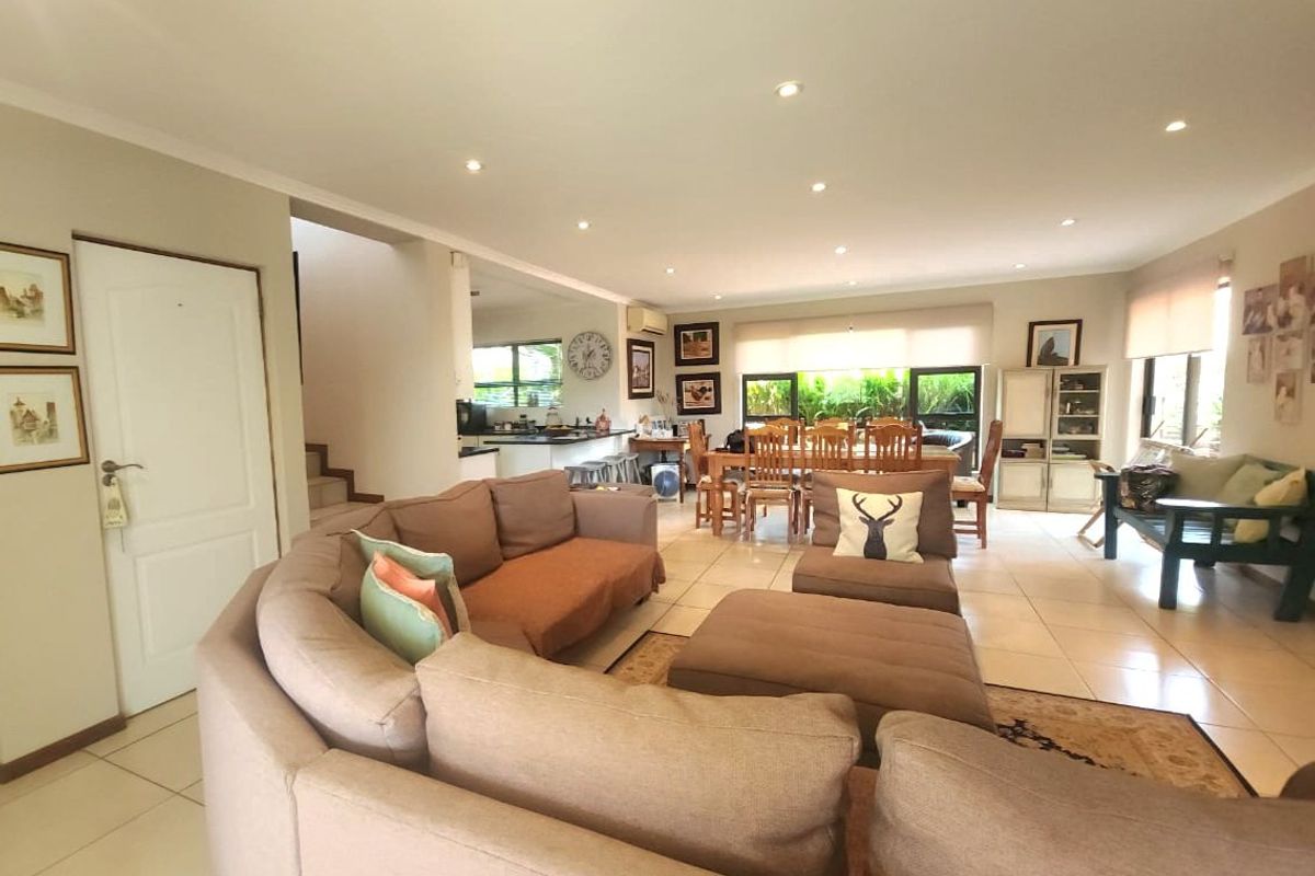Beautiful Family Home in the Sought After Seasons Golf Estate, Hartbeespoort NW - Photo 3