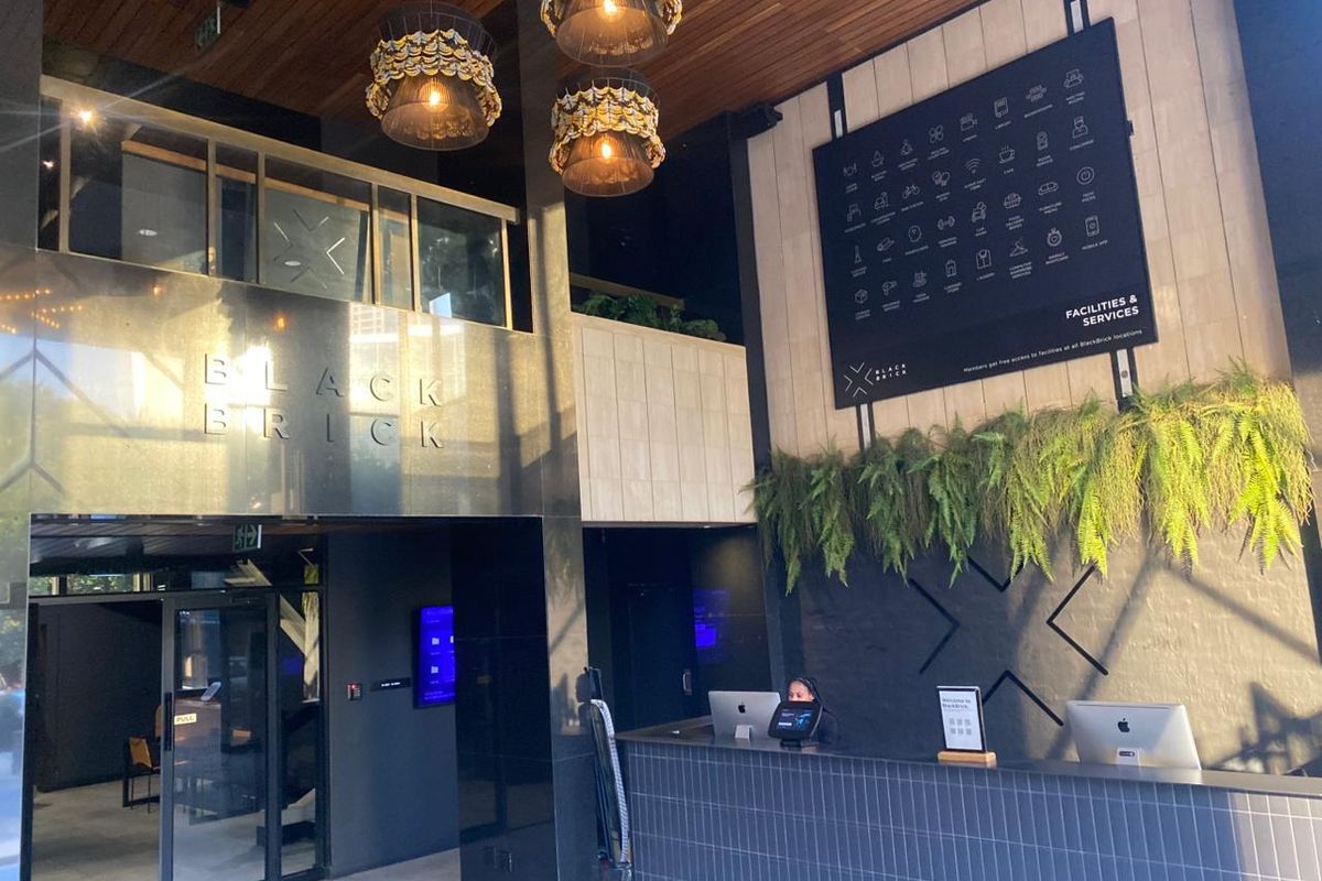 1 Bedroom, 1 Bathroom and Kitchen - Photo 2