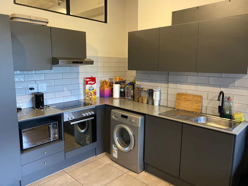 1 Bedroom, 1 Bathroom and Kitchen - Photo 3