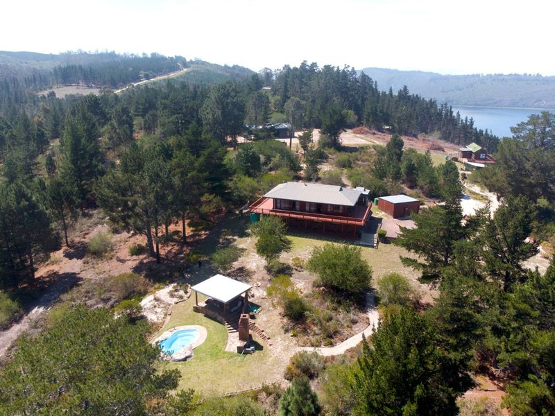 10.9ha Off-Grid Lifestyle Estate with Exceptional Lake, Ocean & Mountain Views – Hoogekraal, Garden Route - Photo 2