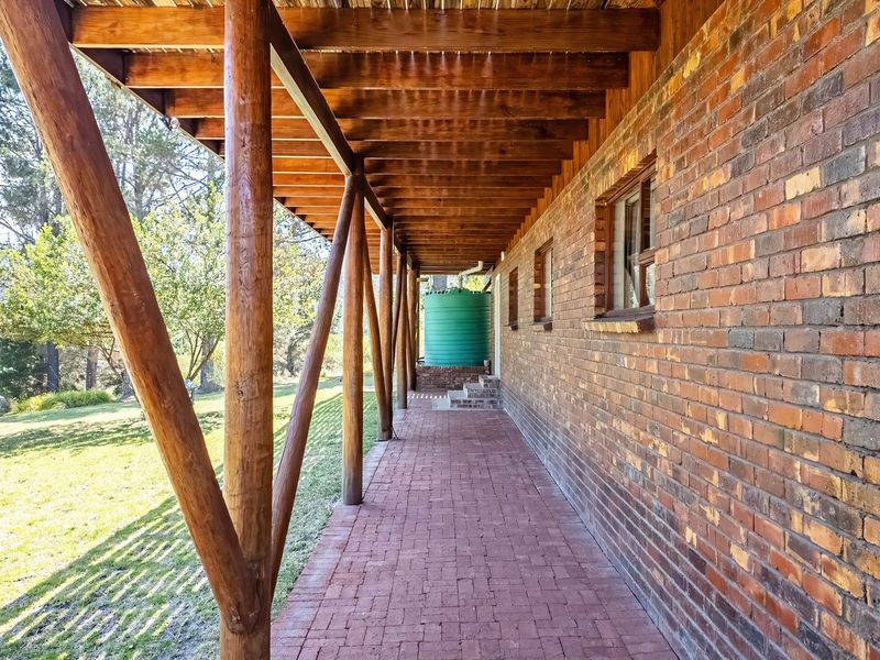 10.9ha Off-Grid Lifestyle Estate with Exceptional Lake, Ocean & Mountain Views – Hoogekraal, Garden Route - Photo 6