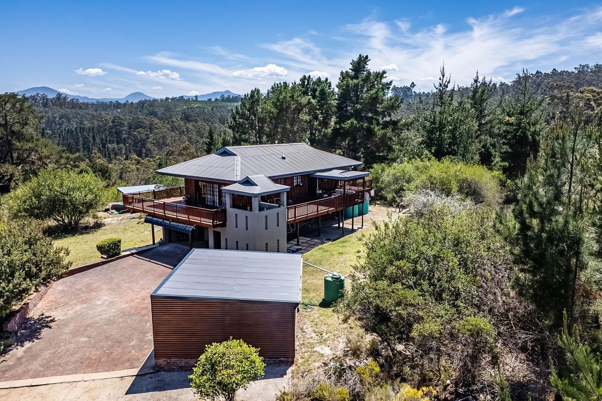 10.9ha Off-Grid Lifestyle Estate with Exceptional Lake, Ocean & Mountain Views – Hoogekraal, Garden Route - Photo 4