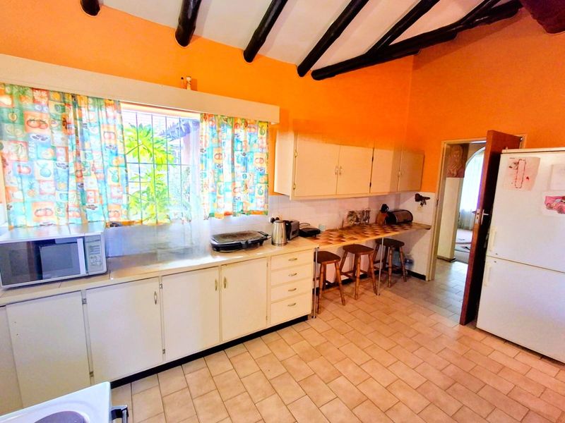 3-Bedroom Family Home for Sale in Old Vaal Park. - Photo 7