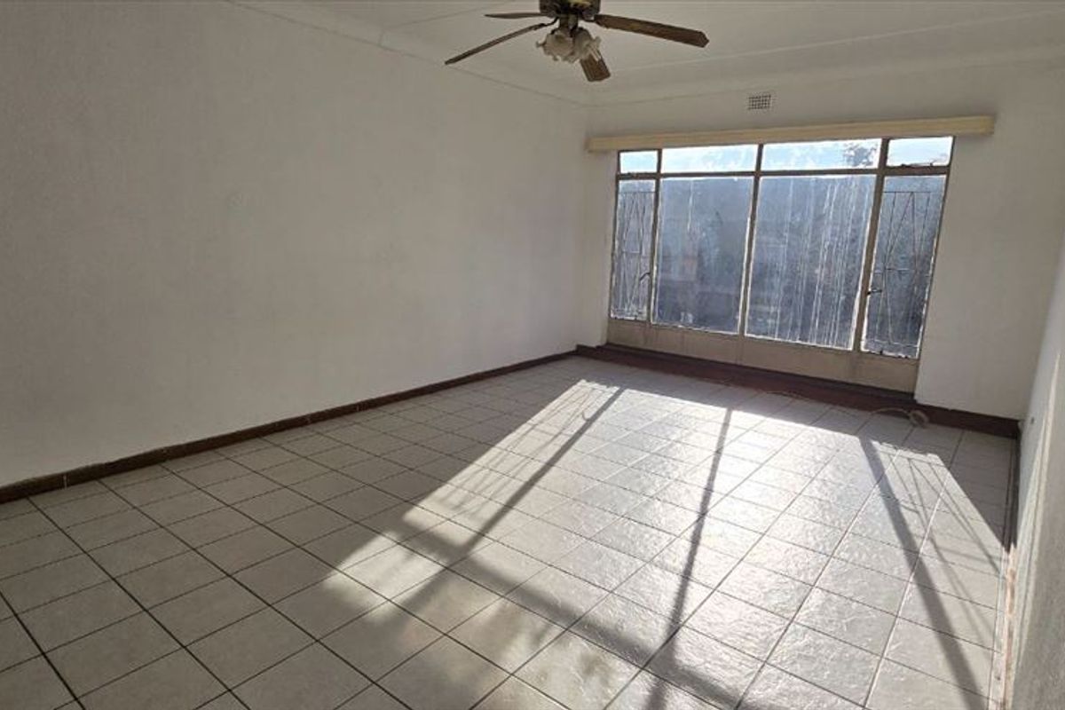 Charming Family Home Overview - Photo 2
