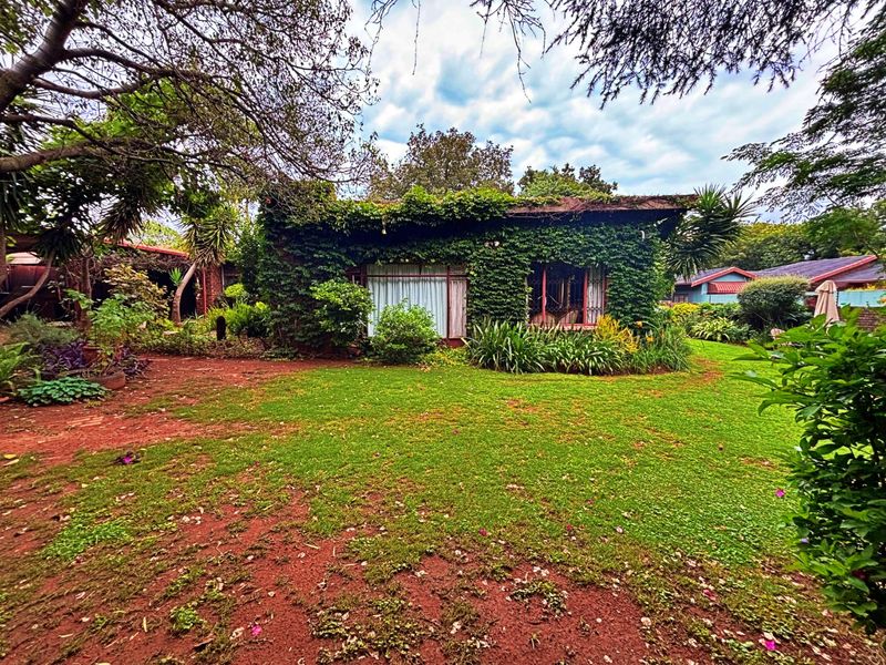 Unbelievable Family Home in   Eldoraigne - Photo 3