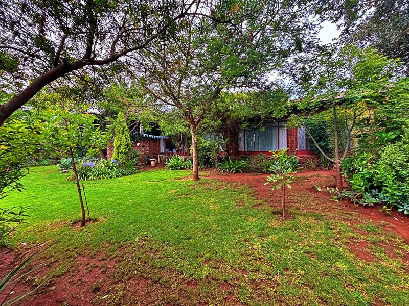 Unbelievable Family Home in   Eldoraigne - Photo 4