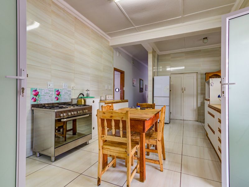 4 Bedroom House for Sale in Strubenvale  - Photo 8