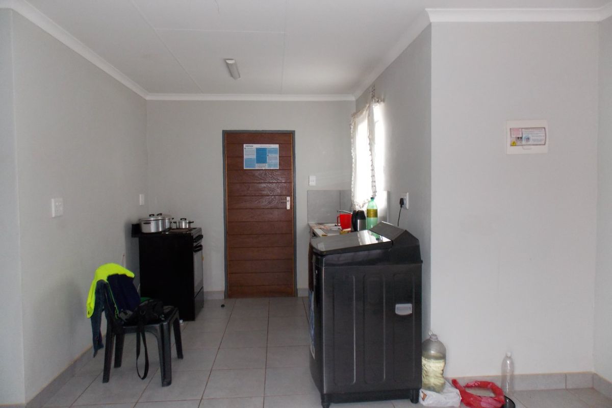 3 Bedroom For Sale in Sky City - Photo 3