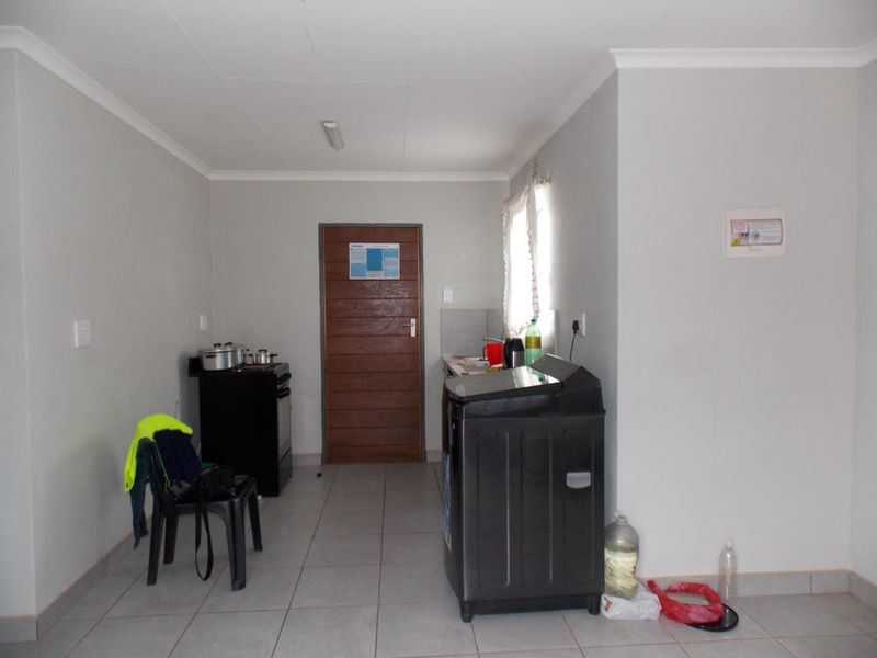 3 Bedroom For Sale in Sky City - Photo 3