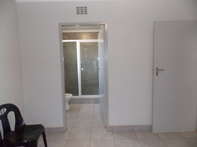 3 Bedroom For Sale in Sky City - Photo 6