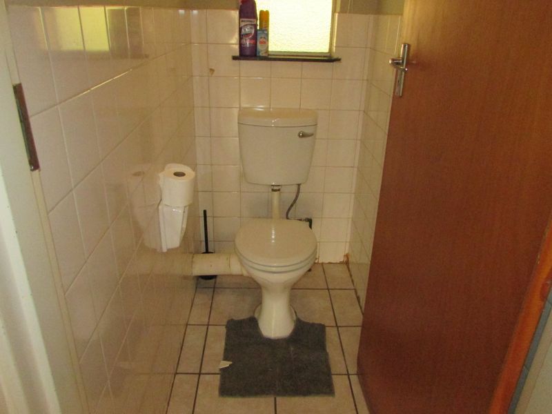 2 Bedroom apartment for rent in White River Central - Photo 4