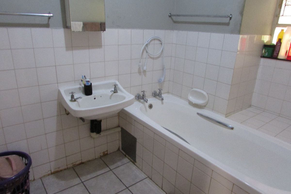 2 Bedroom apartment for rent in White River Central - Photo 5