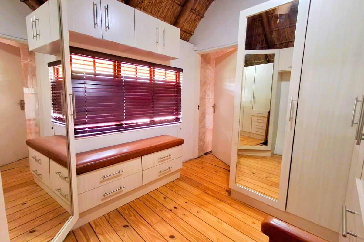 An idyllic River Lodge property. - Photo 3