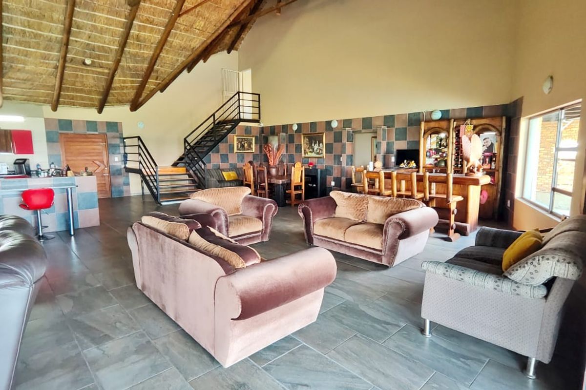 1-Hectare Waterfront Property in a Secure Estate on the Banks of the Vaal Dam - Photo 3