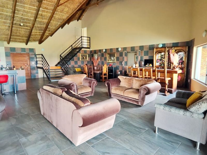 1-Hectare Waterfront Property in a Secure Estate on the Banks of the Vaal Dam - Photo 3