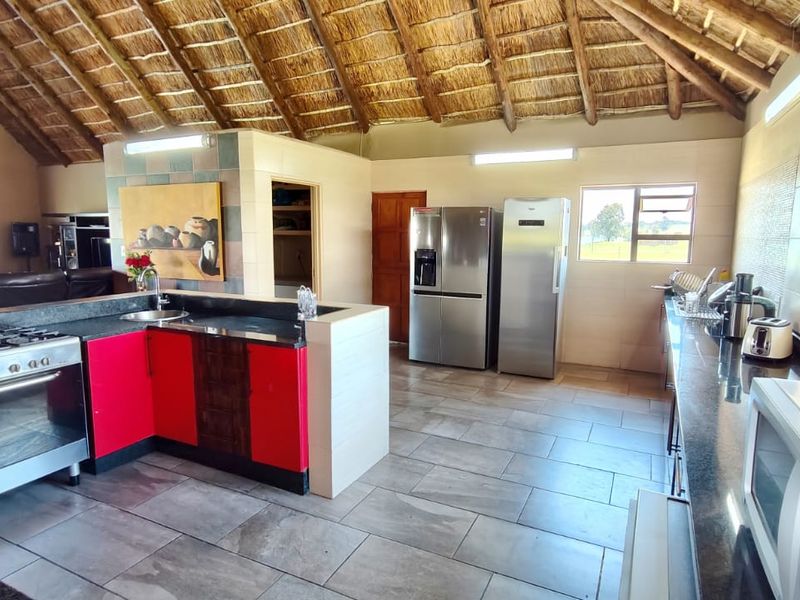 1-Hectare Waterfront Property in a Secure Estate on the Banks of the Vaal Dam - Photo 9