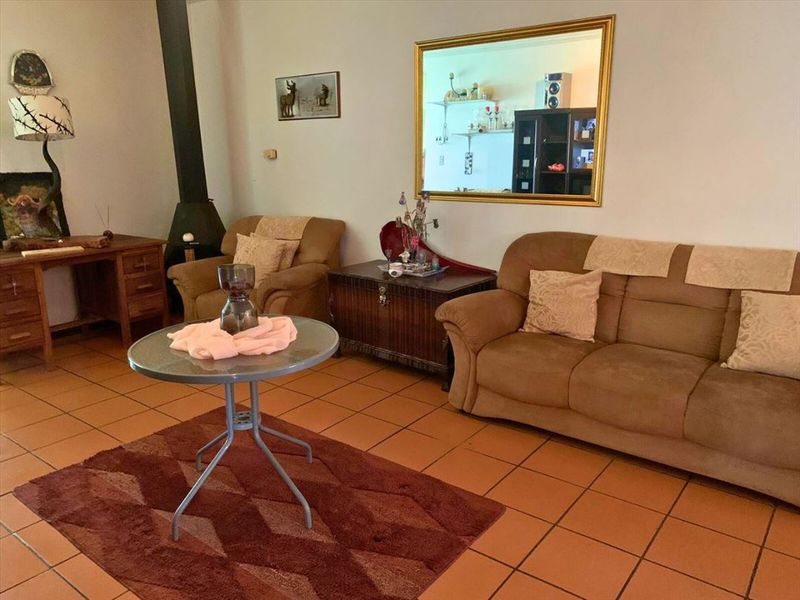 Spacious and Stylish Family Home - Photo 6