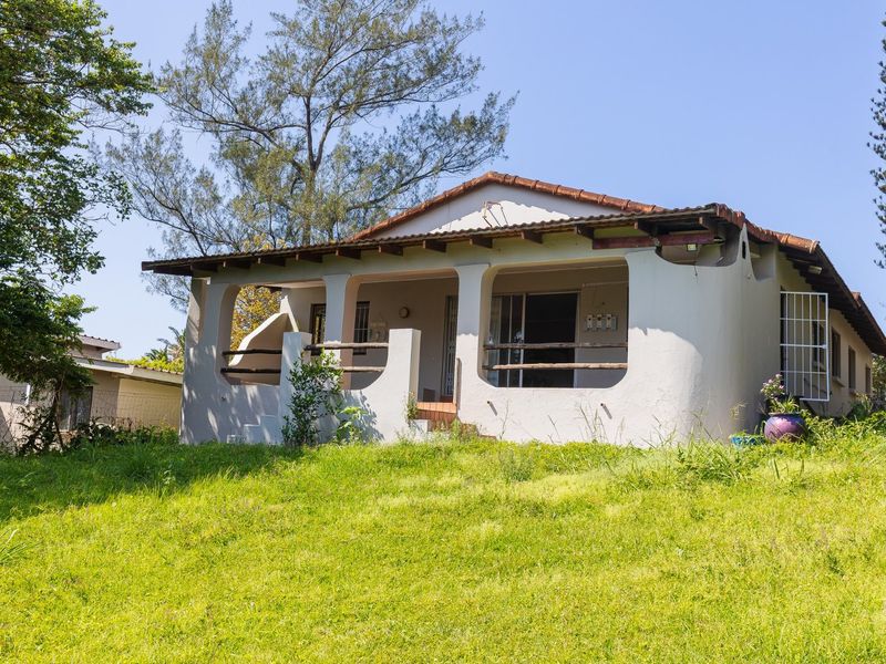 Beachside Dual-Dwelling Dream: Walk to the Beach - Photo 2