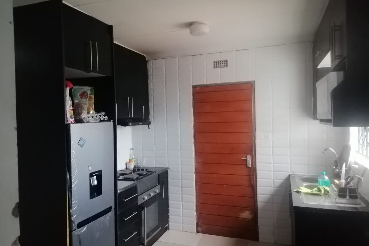 Stunning 3-Bed, 2-Bath Home for Sale – Riverside View - Photo 4
