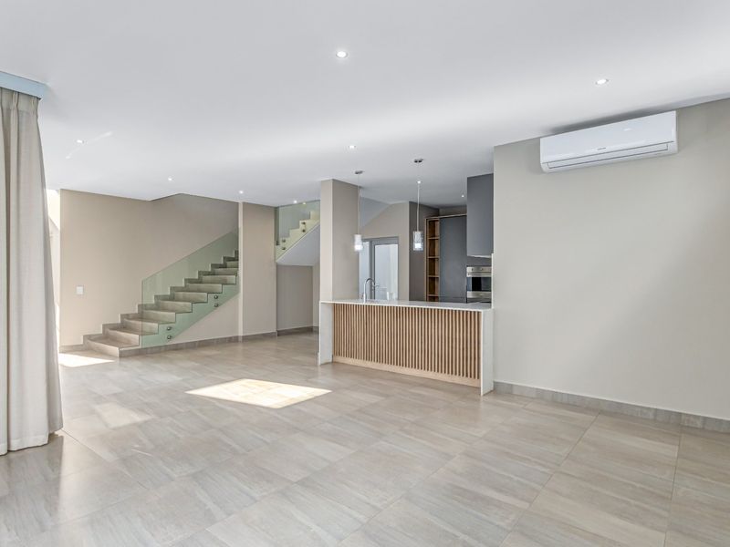 3 Bedroom All Ensuite Cluster Townhouse For Sale In Bryanston. - Photo 8