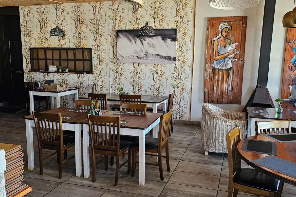 Famiy Restaurant in Stilbaai - Photo 3