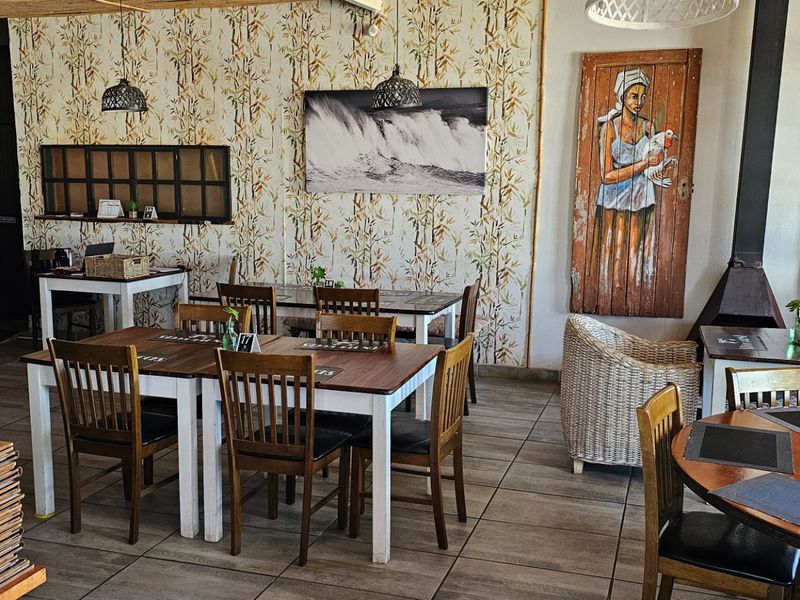 Famiy Restaurant in Stilbaai - Photo 3
