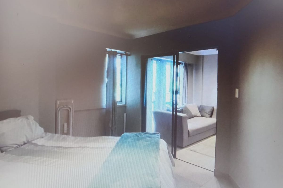 Lock up and go, in a very good and secure neibourhood - Photo 5