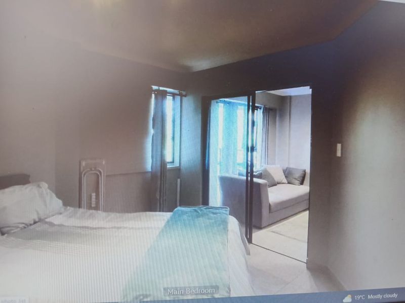 Lock up and go, in a very good and secure neibourhood - Photo 5