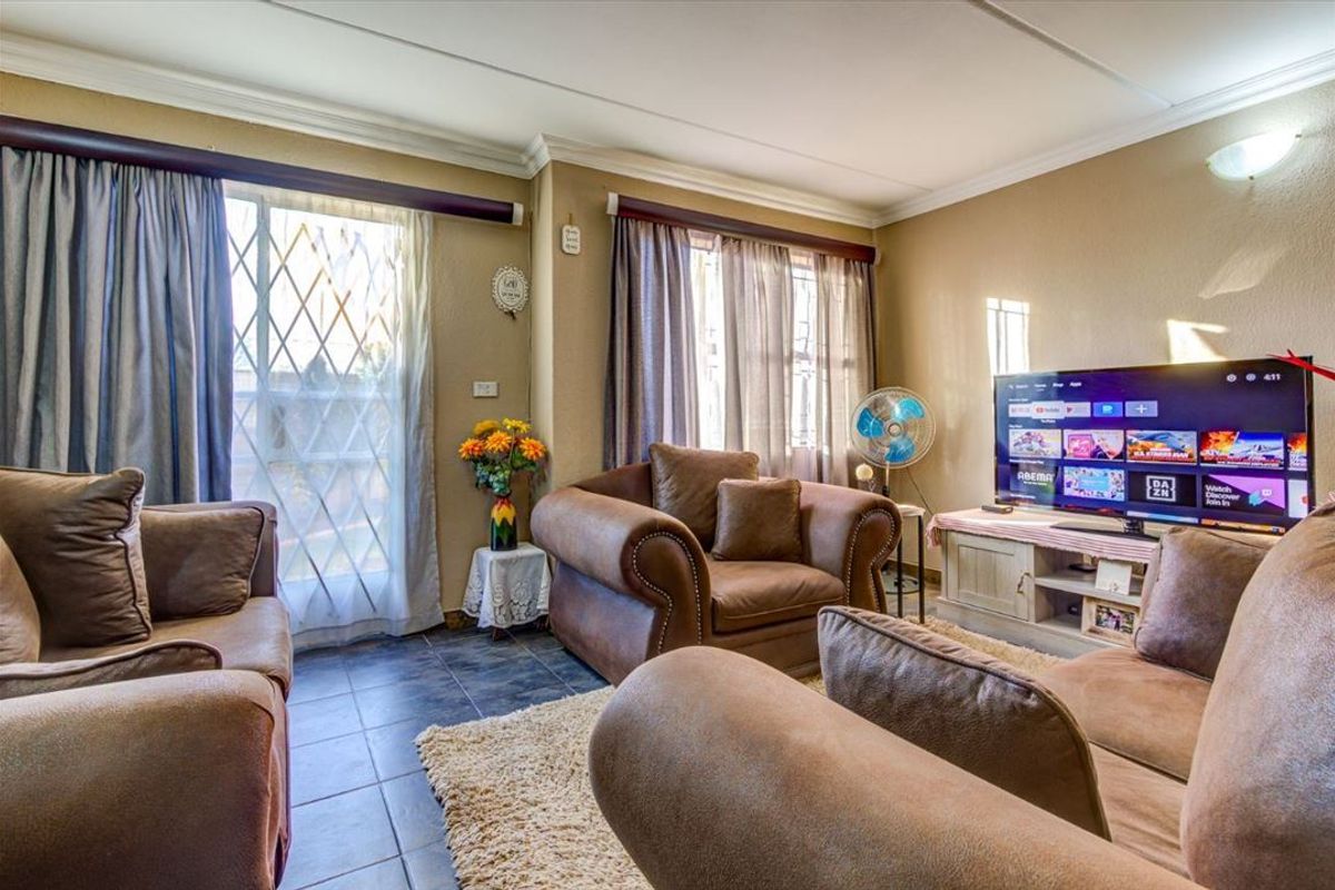 Property Features Overview - Photo 2