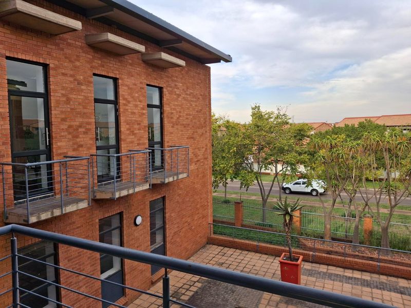 !!Secure, budget-friendly office park — spend less on rent and more on growing your business!! - Photo 7