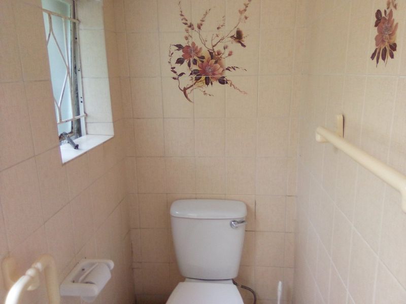 Bachelor Cottage/Studio available for Rent in Montgomery Park : Occupation Immediately - Photo 7