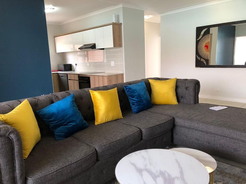 Luxurious 3-Bedroom Lagoon-Facing Gem at The Blyde Riverwalk Estate – Fully Furnished & Move-In Ready! - Photo 3