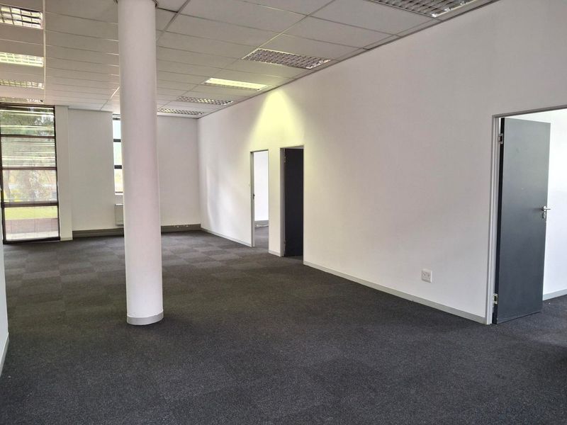 !!NEGOTIATE YOUR RENT WITH THE DEDICATED BROKER!! - Photo 3