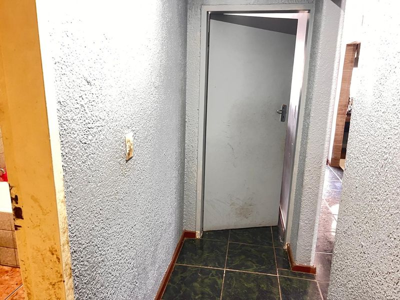 2 bedroom and 1 bathroom apartment  in Kempton Park Central avalaible for Sale - Photo 5