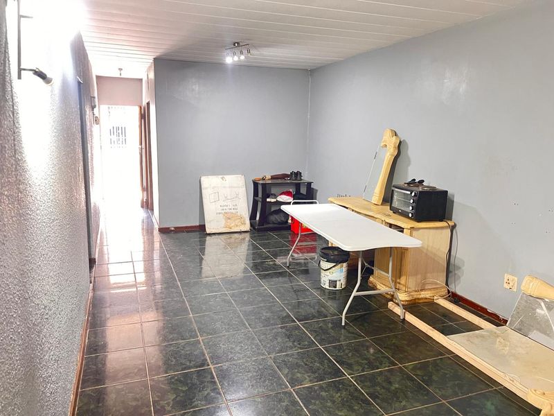 2 bedroom and 1 bathroom apartment  in Kempton Park Central avalaible for Sale - Photo 3