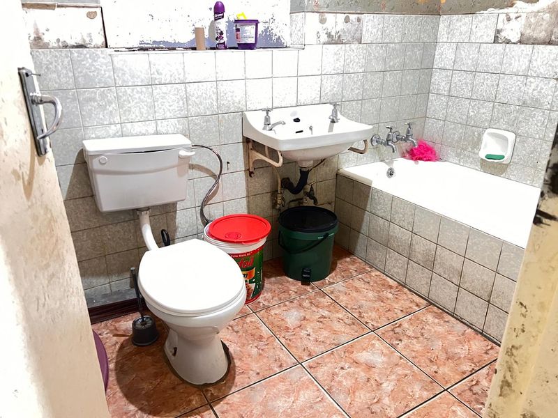 2 bedroom and 1 bathroom apartment  in Kempton Park Central avalaible for Sale - Photo 8