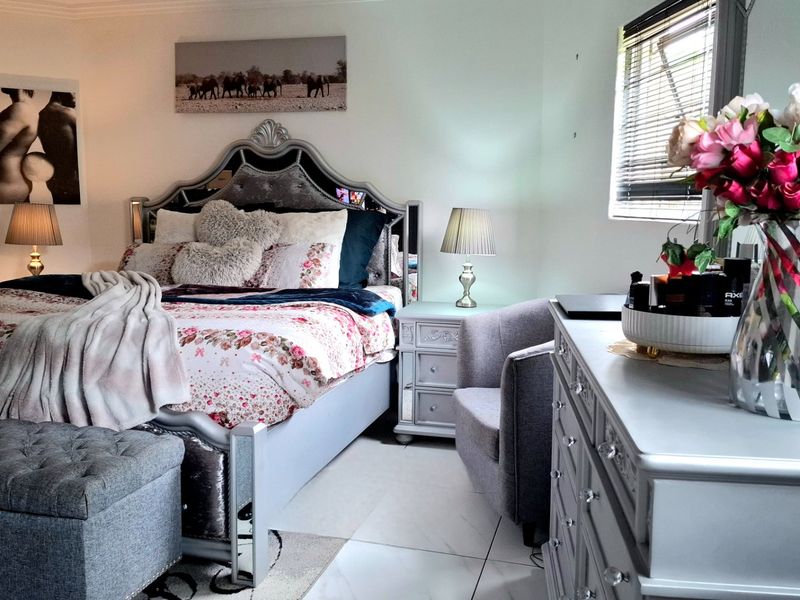 Spacious Benoni North family haven for sale - Photo 4