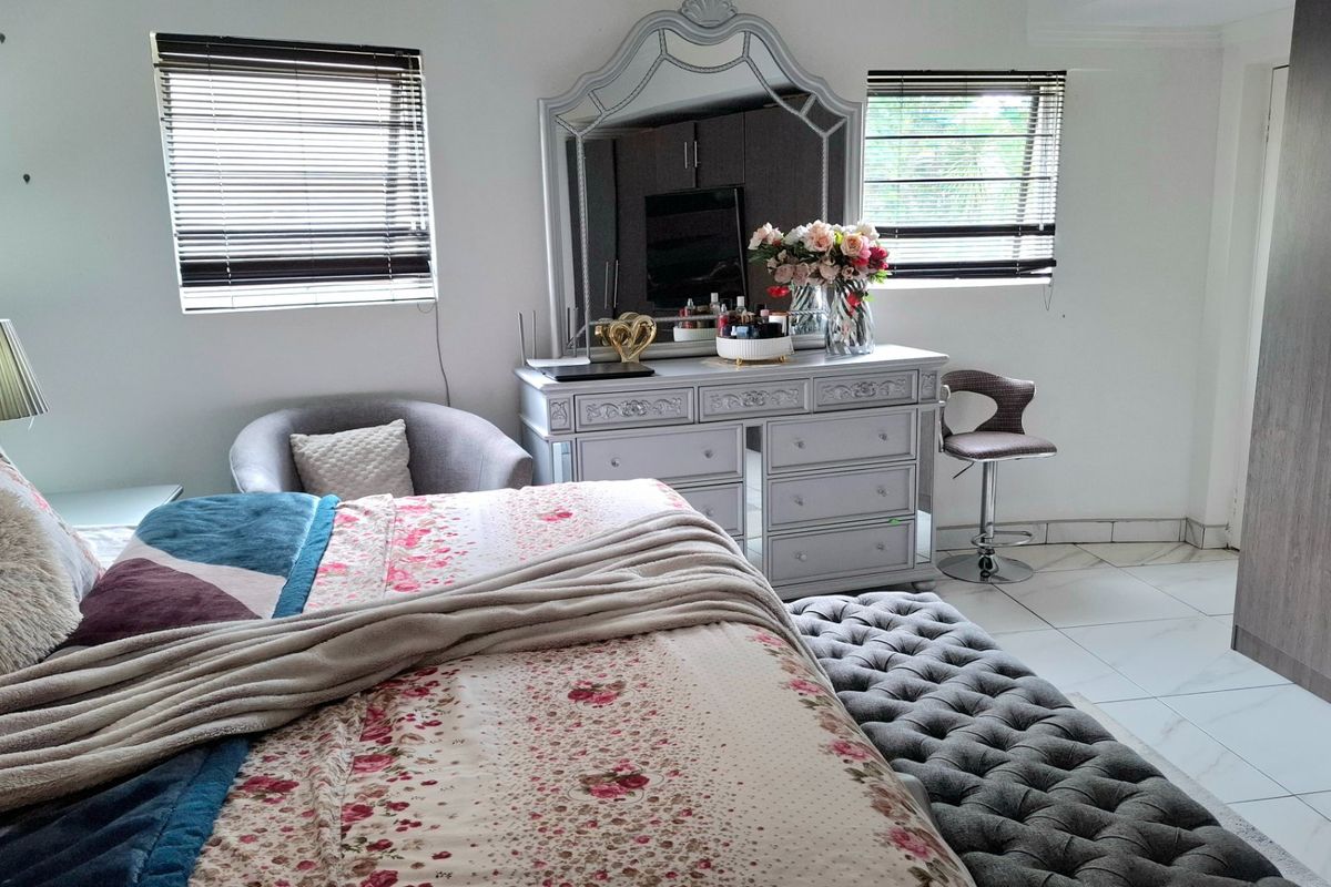 Spacious Benoni North family haven for sale - Photo 5