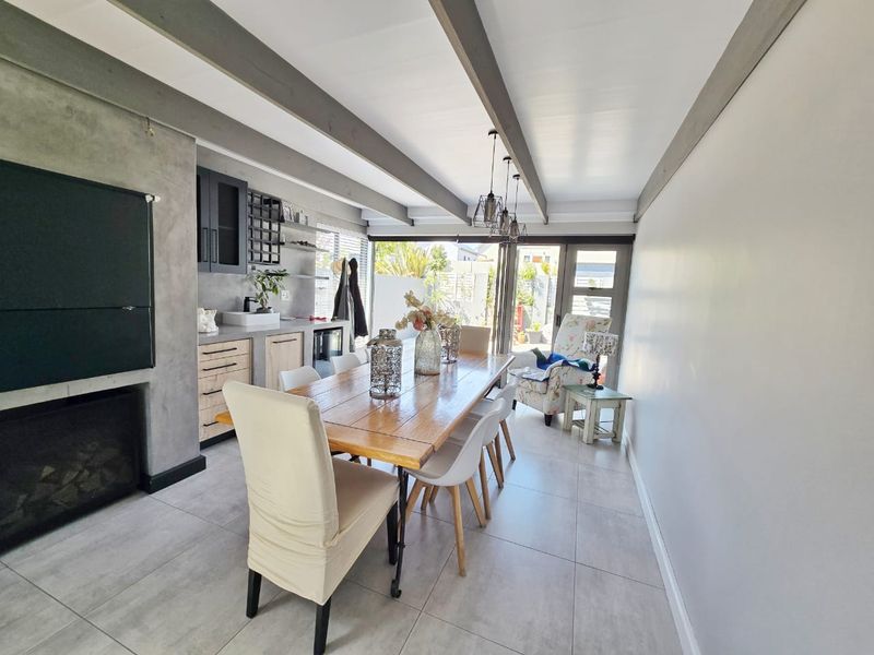 Modern living in Blue Mountain Village - Photo 4