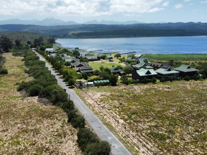 A rare 35-hectare flat agricultural property near Sedgefield.  - Photo 3