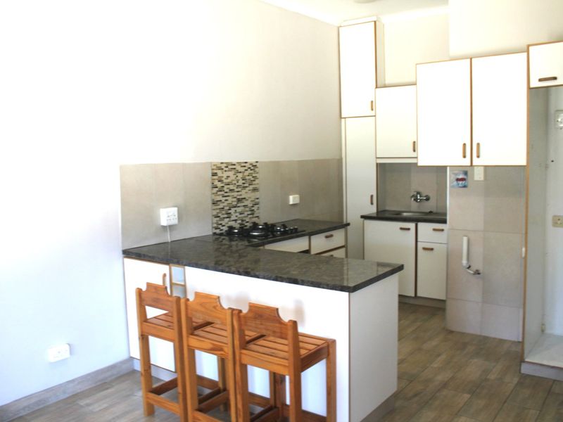 *IMMEDIATE RENTAL AVAILABILITY!*  - Photo 5