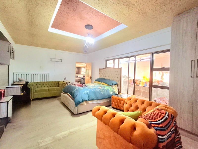 4-Bedroom House for Sale in NU 9, Mdantsane - Photo 3
