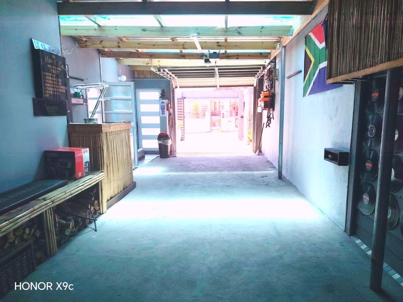 Modern family home for sale with entertainment area in Silversands  - Photo 10