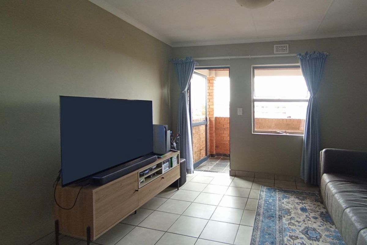 2 bedroom apartment for sale in Huewelood  - Photo 3